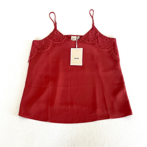 ICHI Tops - NWT ICHI camisole with lace detailing